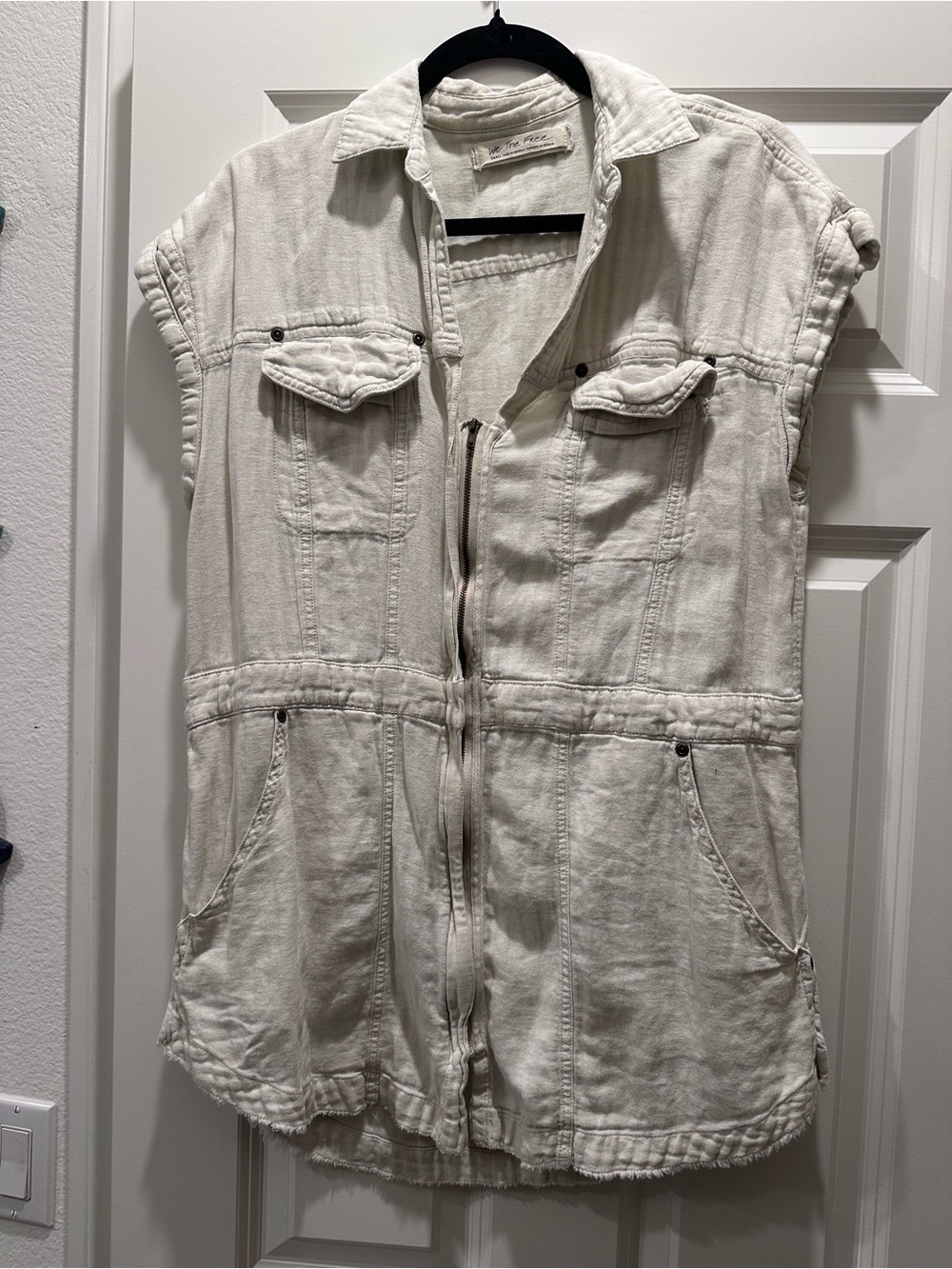 Free People Cream Sleeveless Zip-Front Utility Jacket